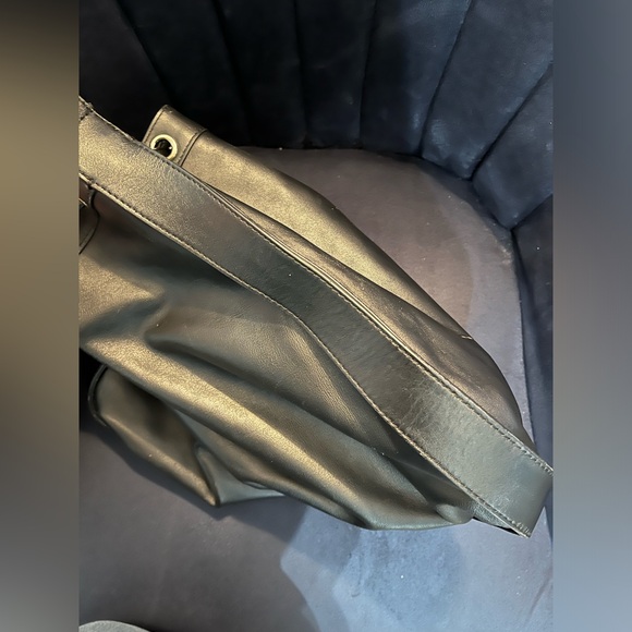 Gucci Interlocking Icon Drawstring Hobo - Picture 6 of 15